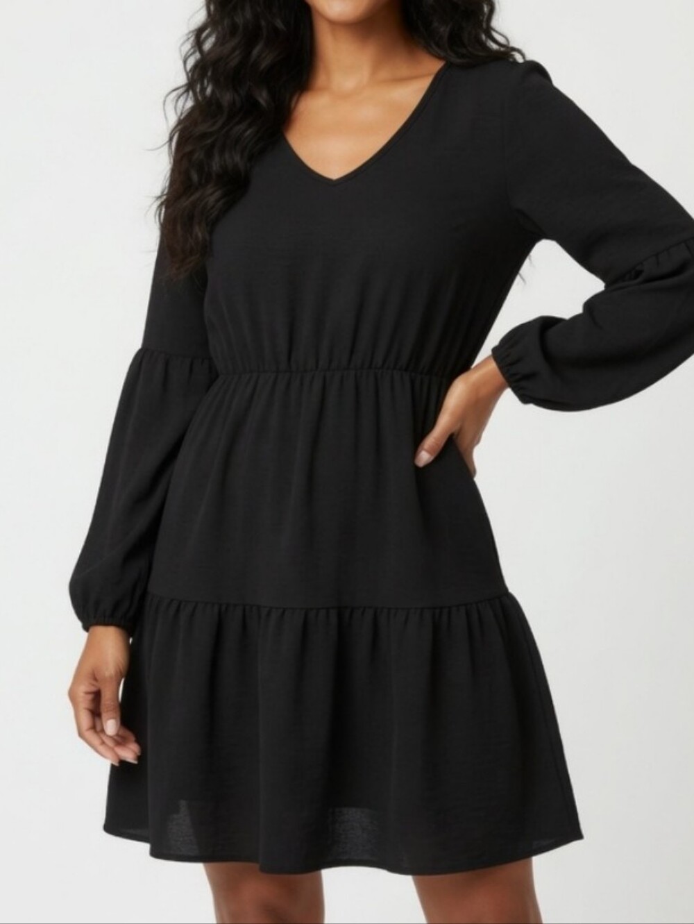 NWT Roylamp V-Neck Long Sleeve Belted Tiered Black Dress (SIZE:small)